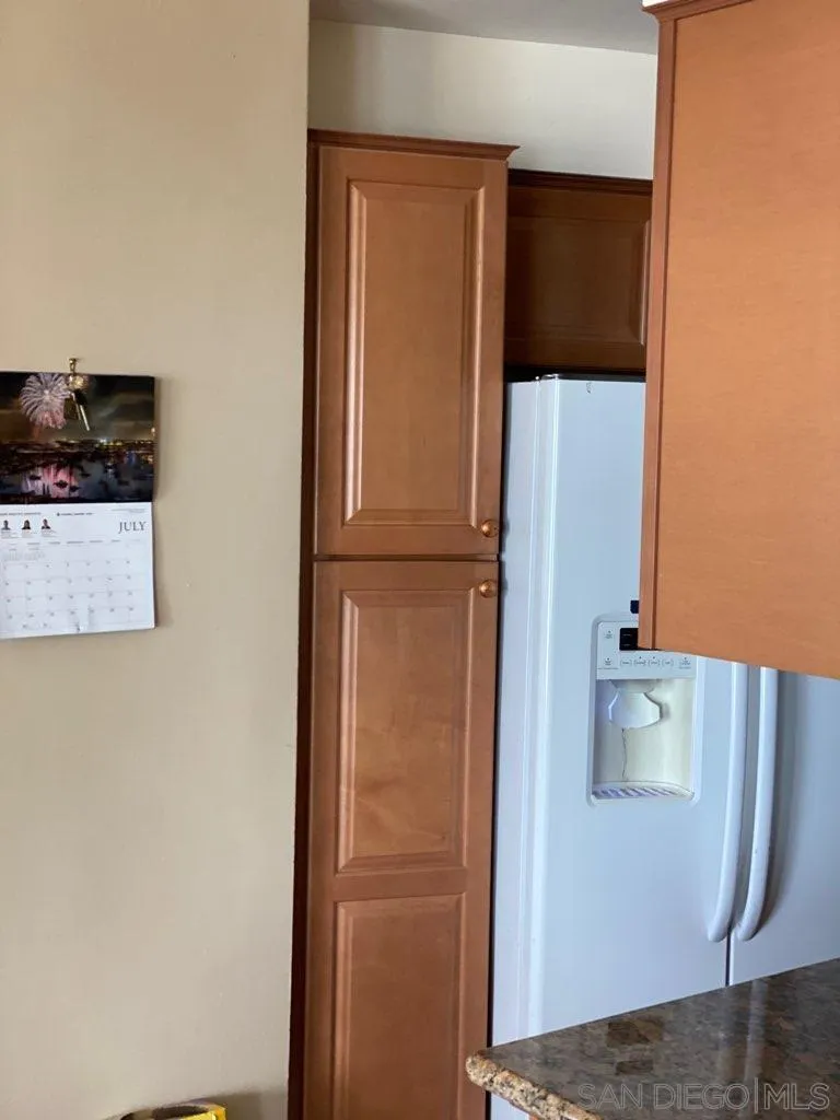 Photo #5: 230011560 Listing 