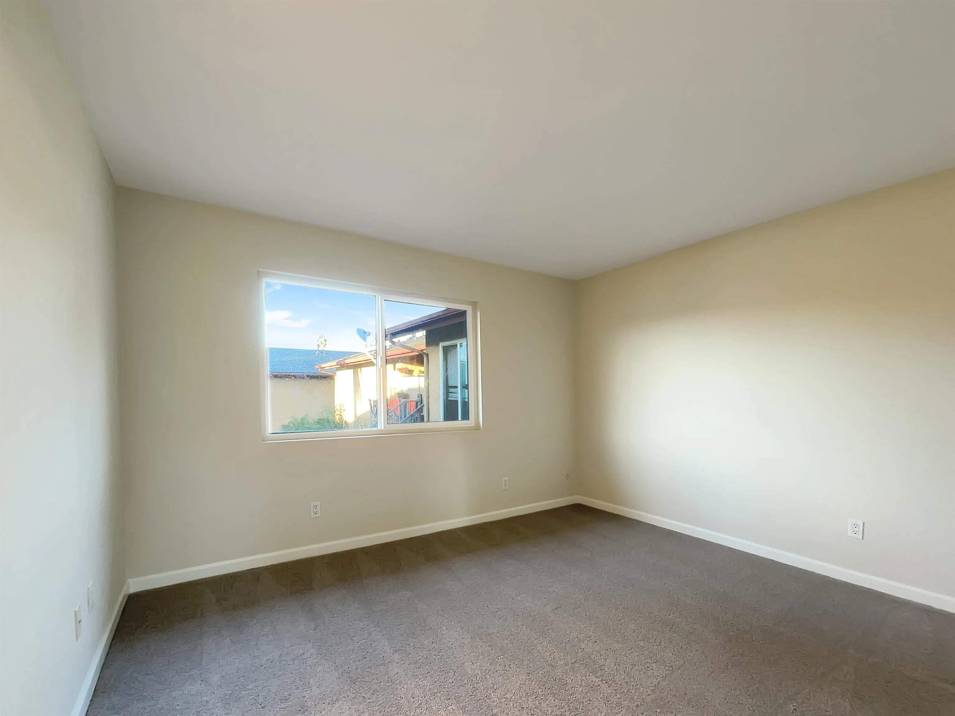 Photo #5: 230023702 Listing 