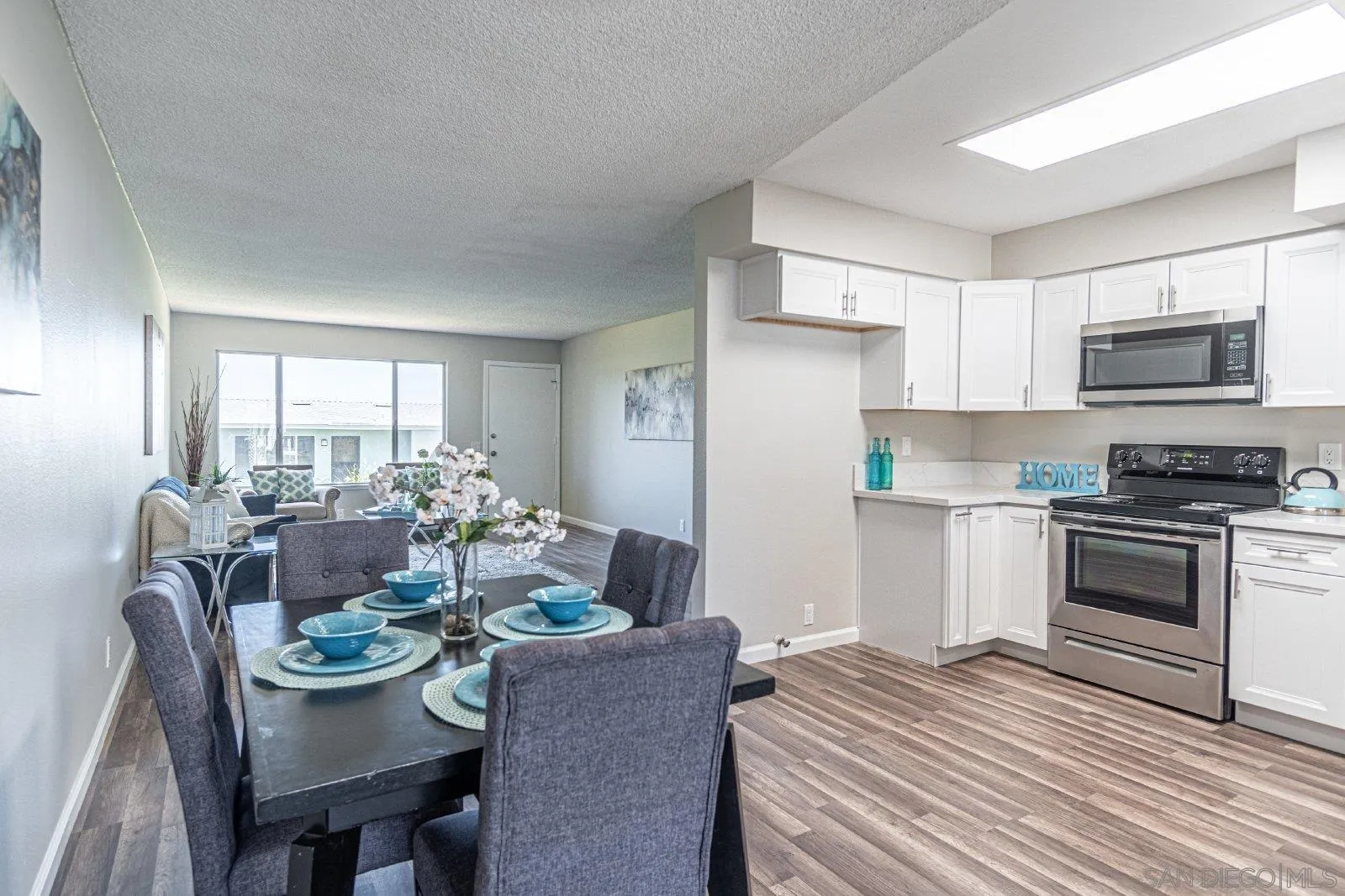 Photo #3: 240006731 Listing 