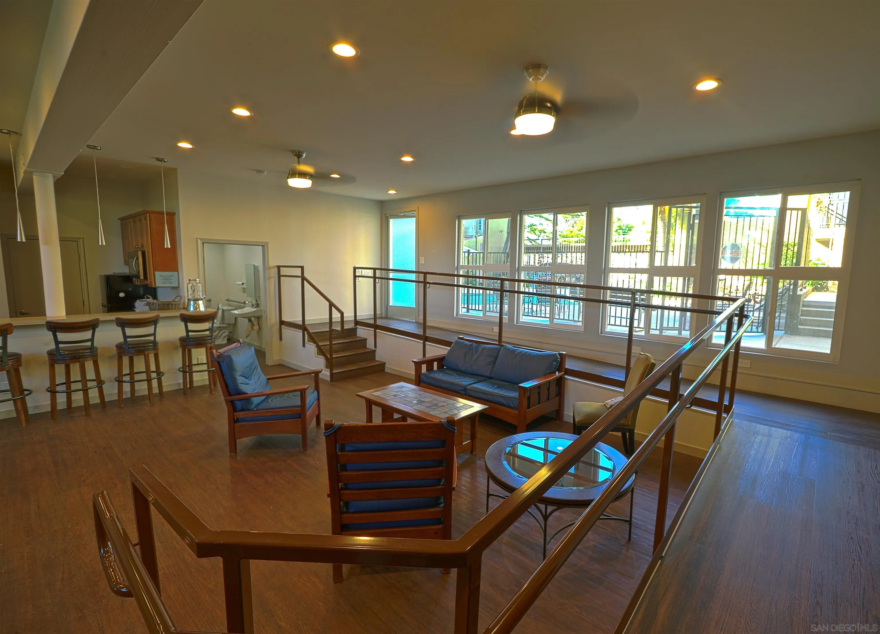 Photo #2: 240007420 Listing 