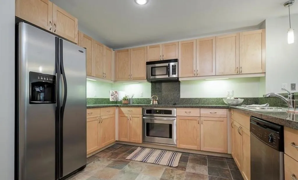 Photo #6: 240007800 Listing 