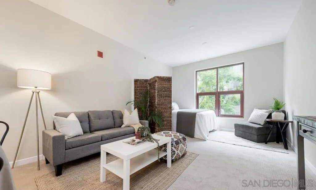 Photo #4: 240007800 Listing 