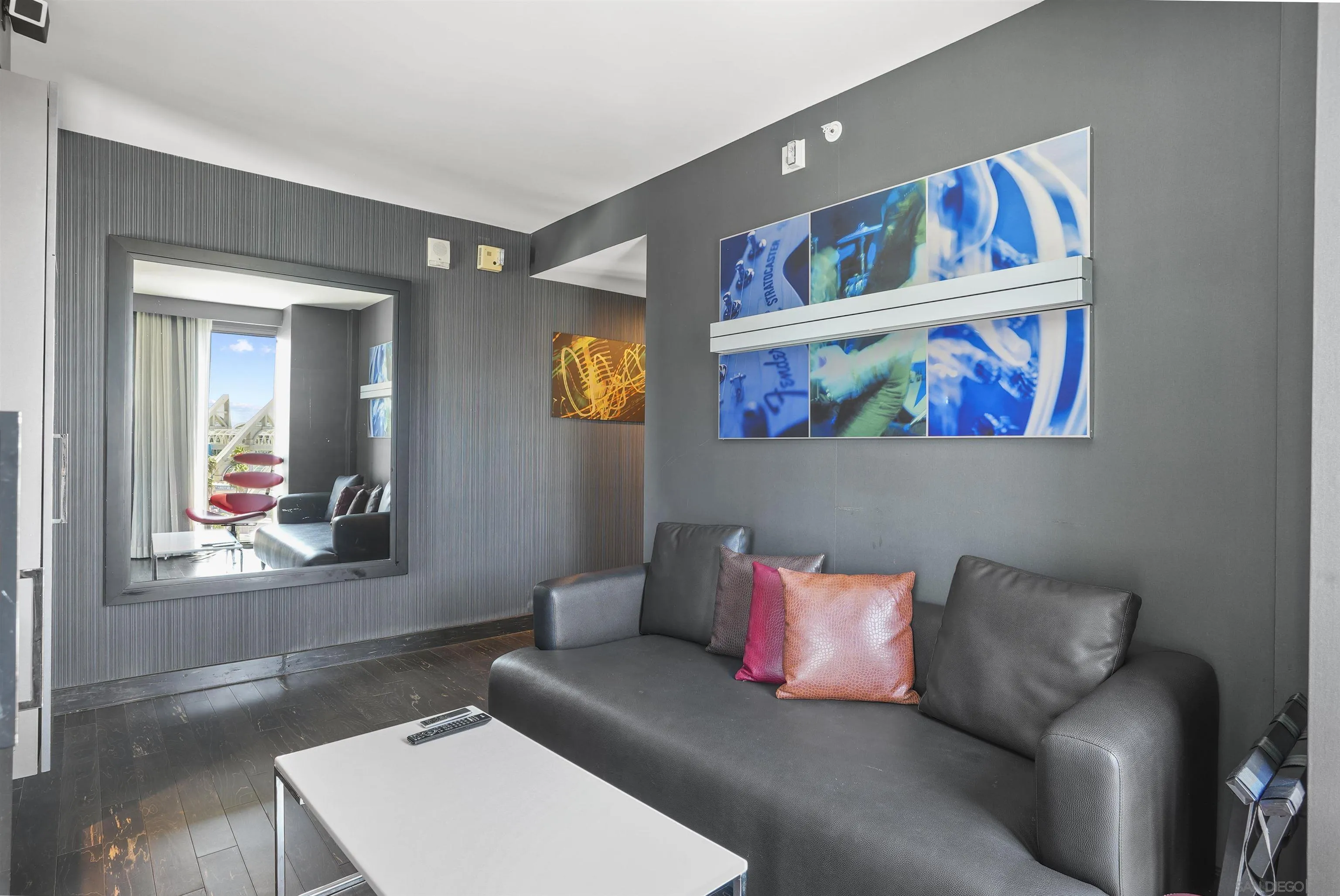 Photo #6: 240009383 Listing 