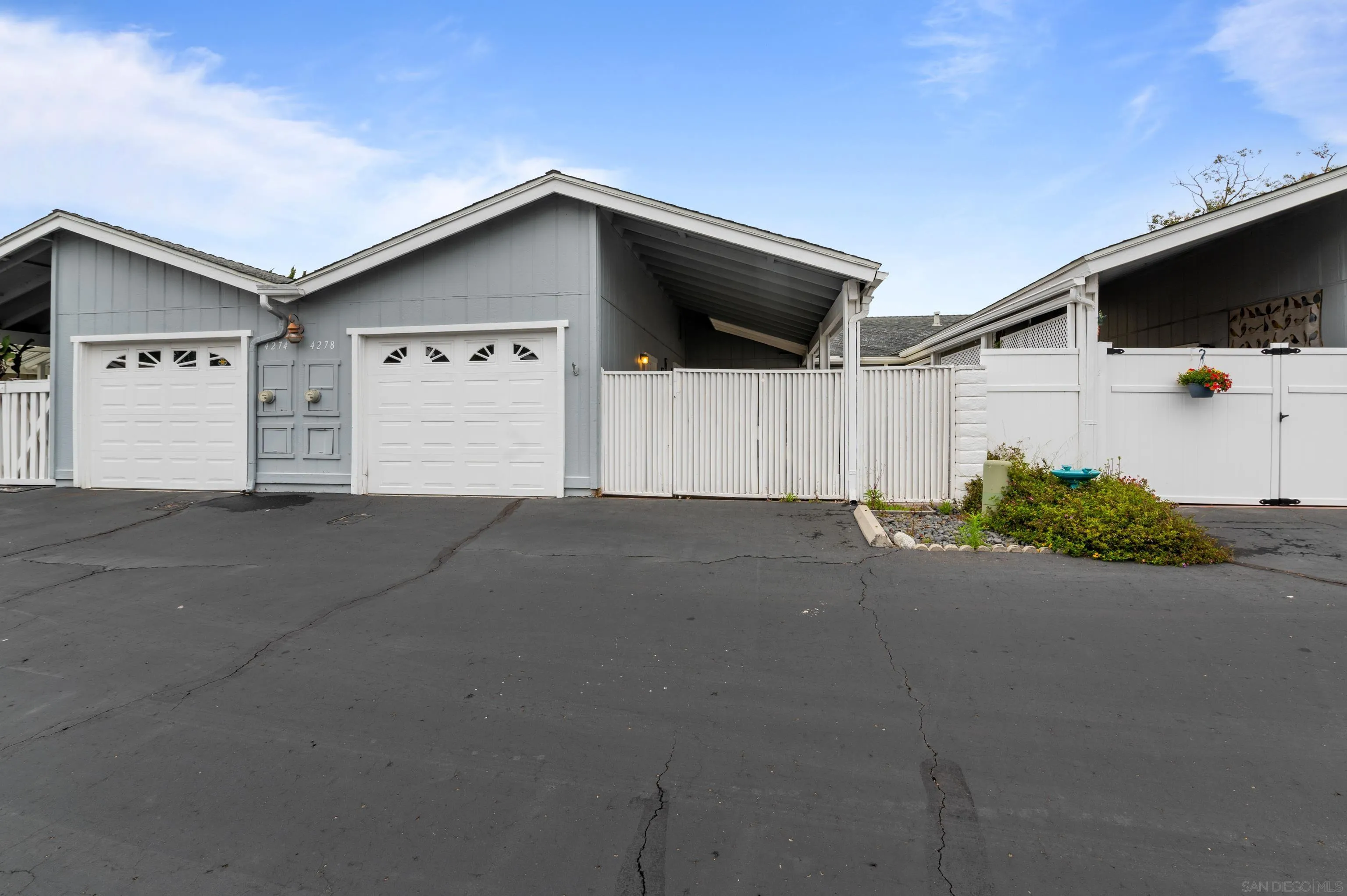 Photo #3: 240009919 Listing 