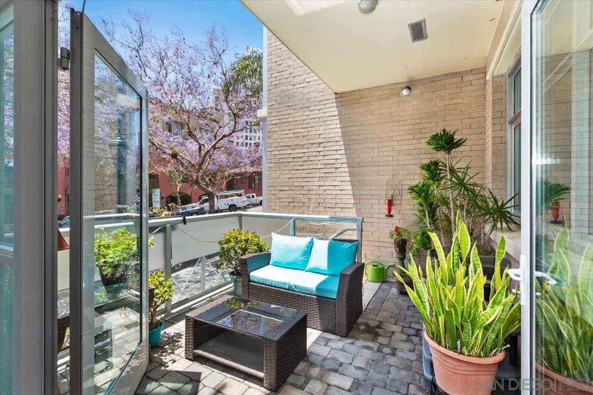 Photo #3: 240012343 Listing 