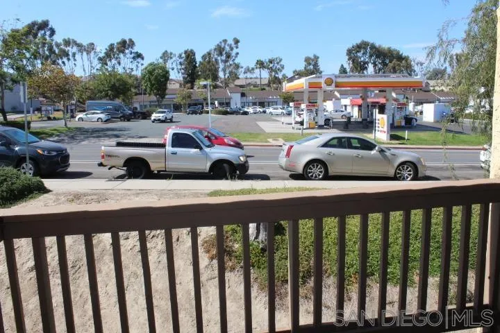 Photo #4: 240012460 Listing 