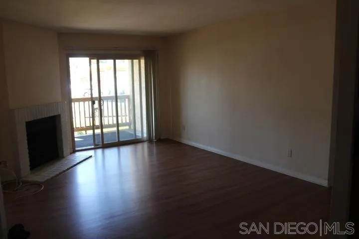 Photo #3: 240012460 Listing 