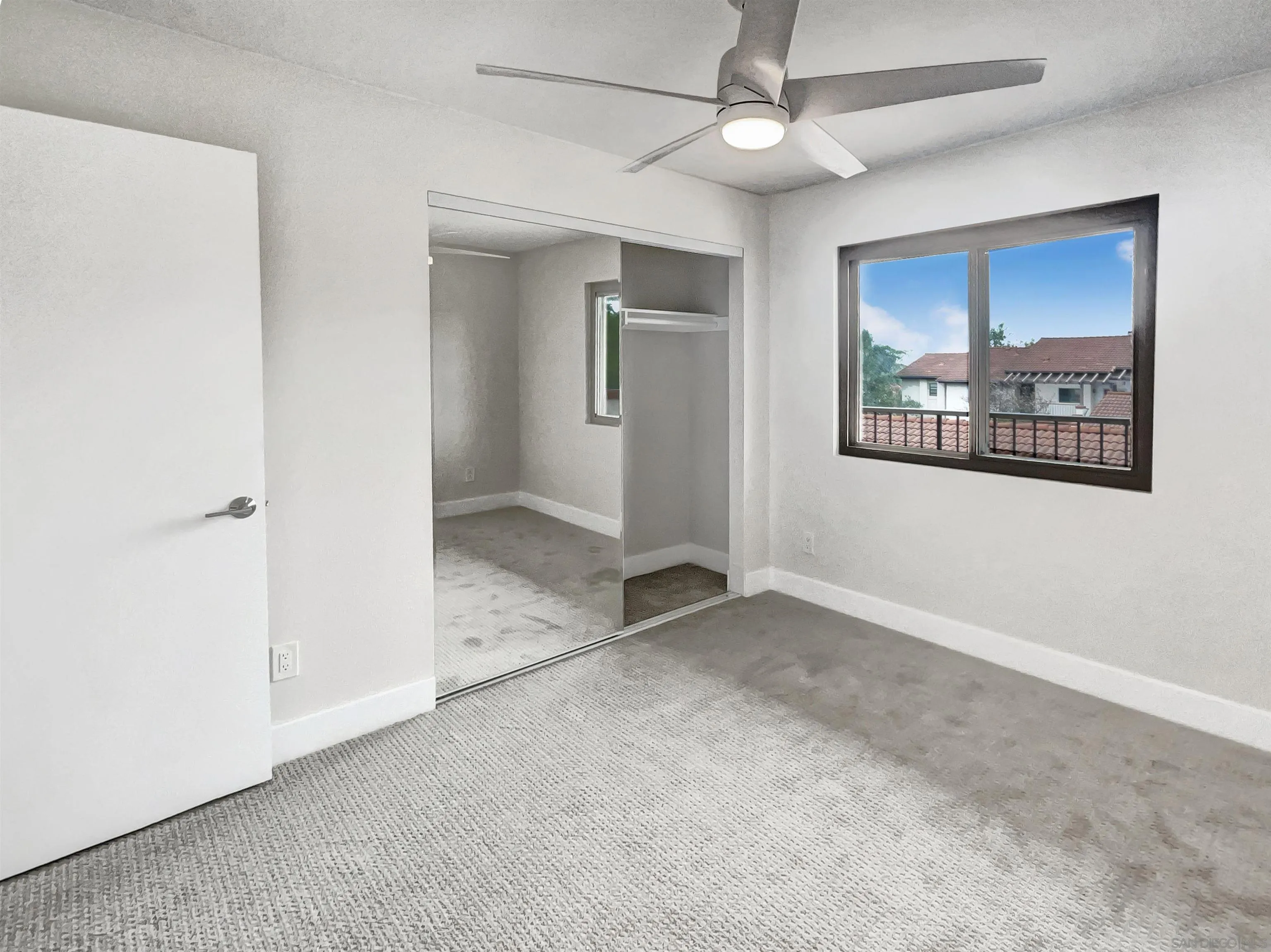 Photo #5: 240012517 Listing 