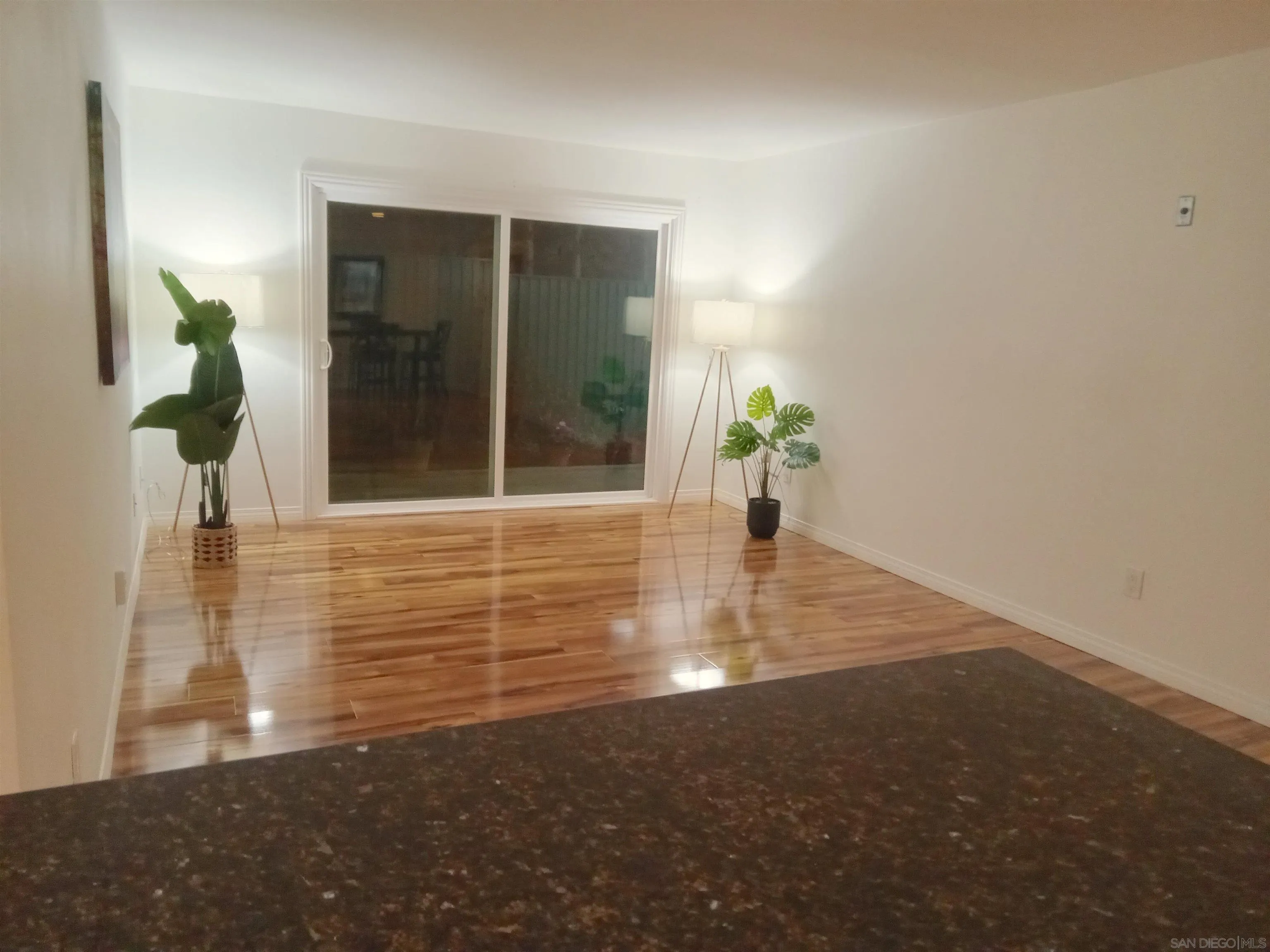 Photo #6: 240012544 Listing 