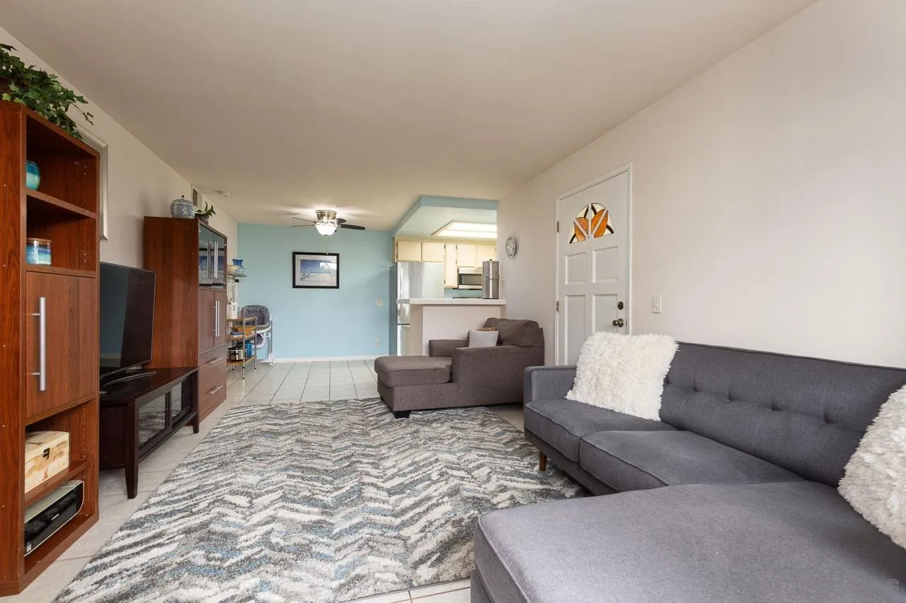 Photo #2: 240012648 Listing 