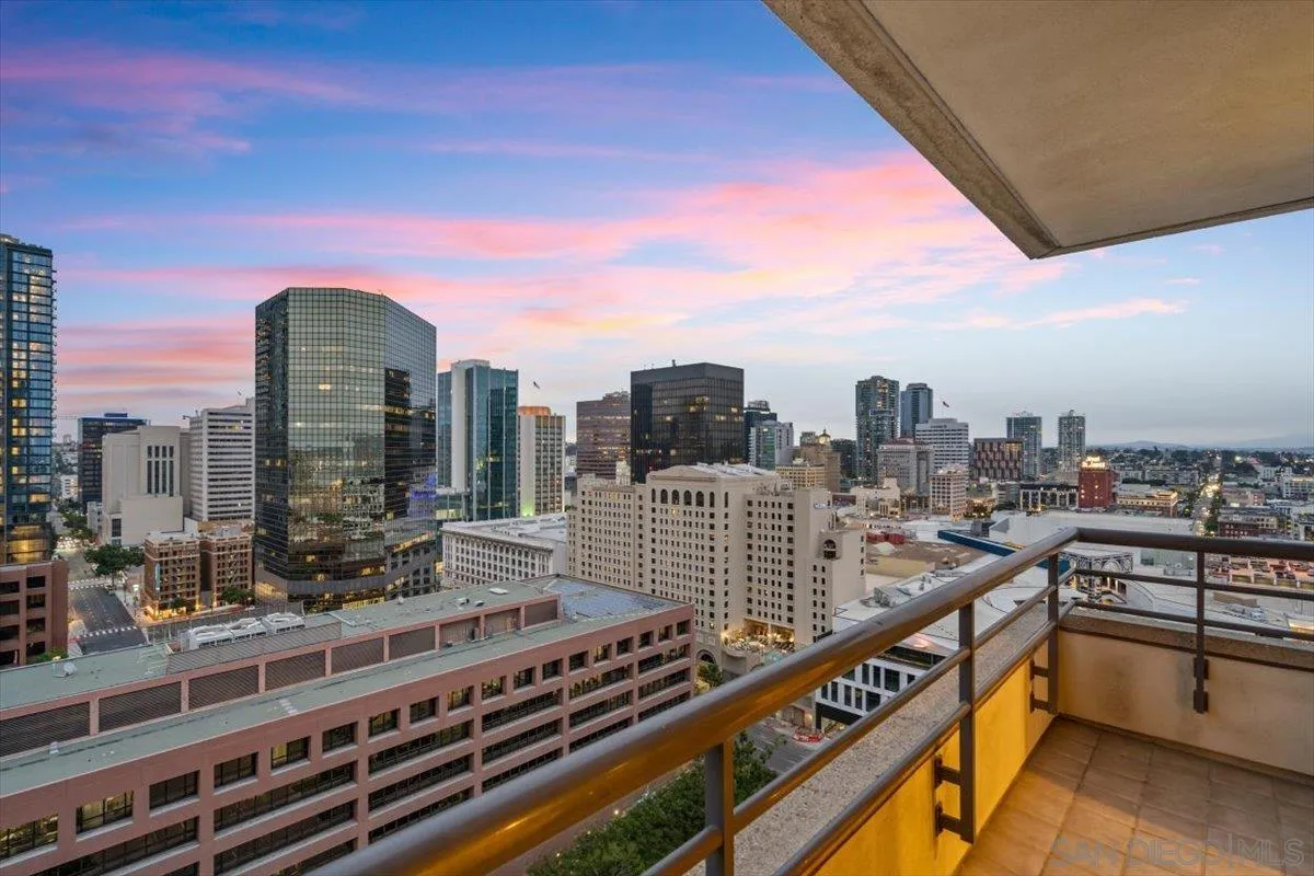 Photo #2: 240013390 Listing 