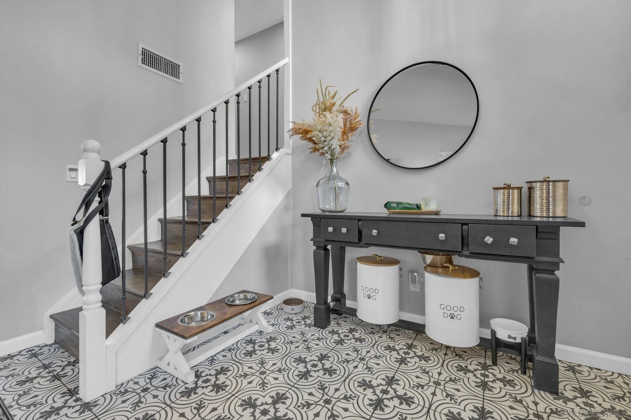 Photo #6: 240013596 Listing 