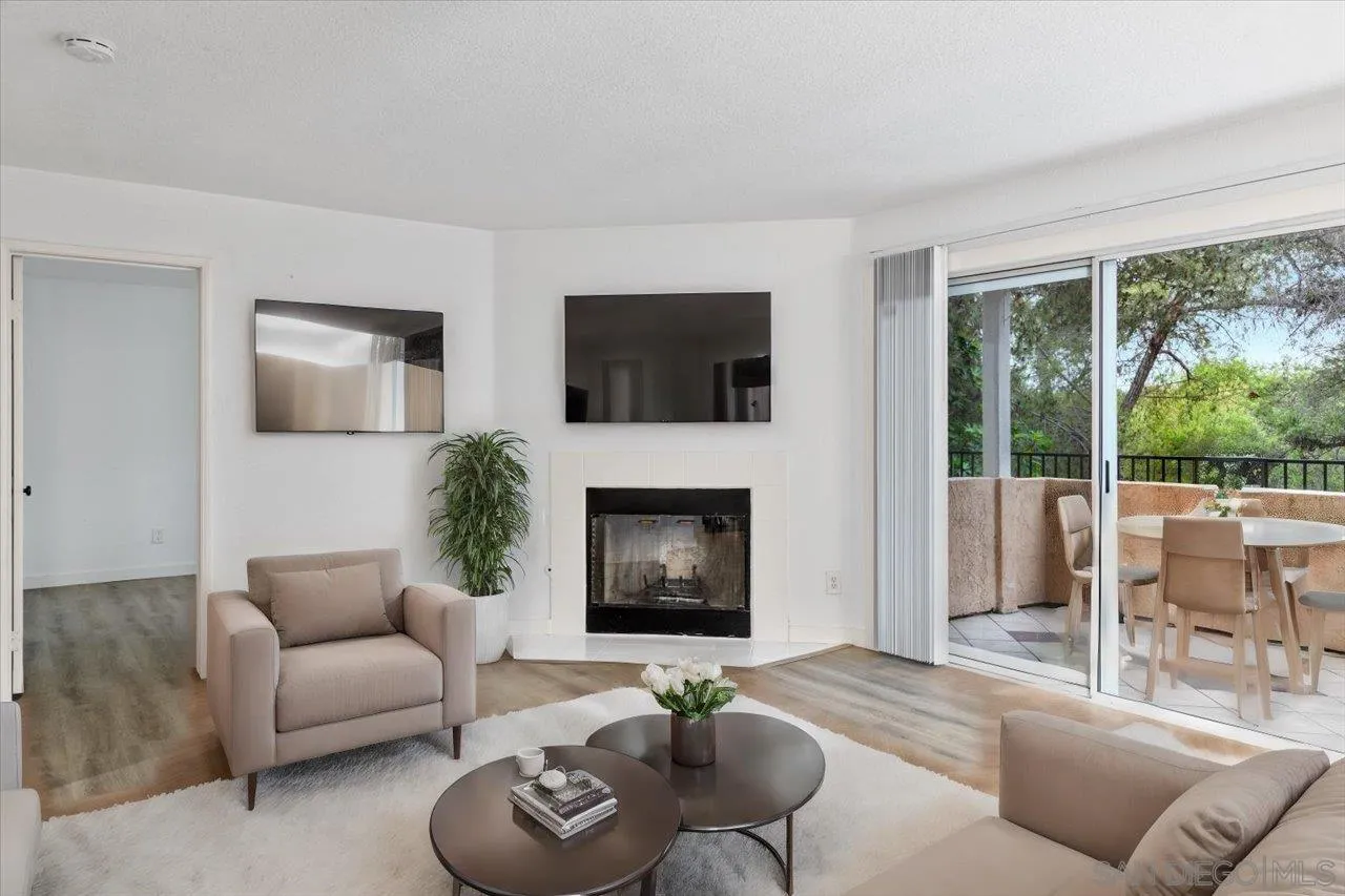 More Details about MLS # 240014072 : 5078 VIA MANOS UNIT B