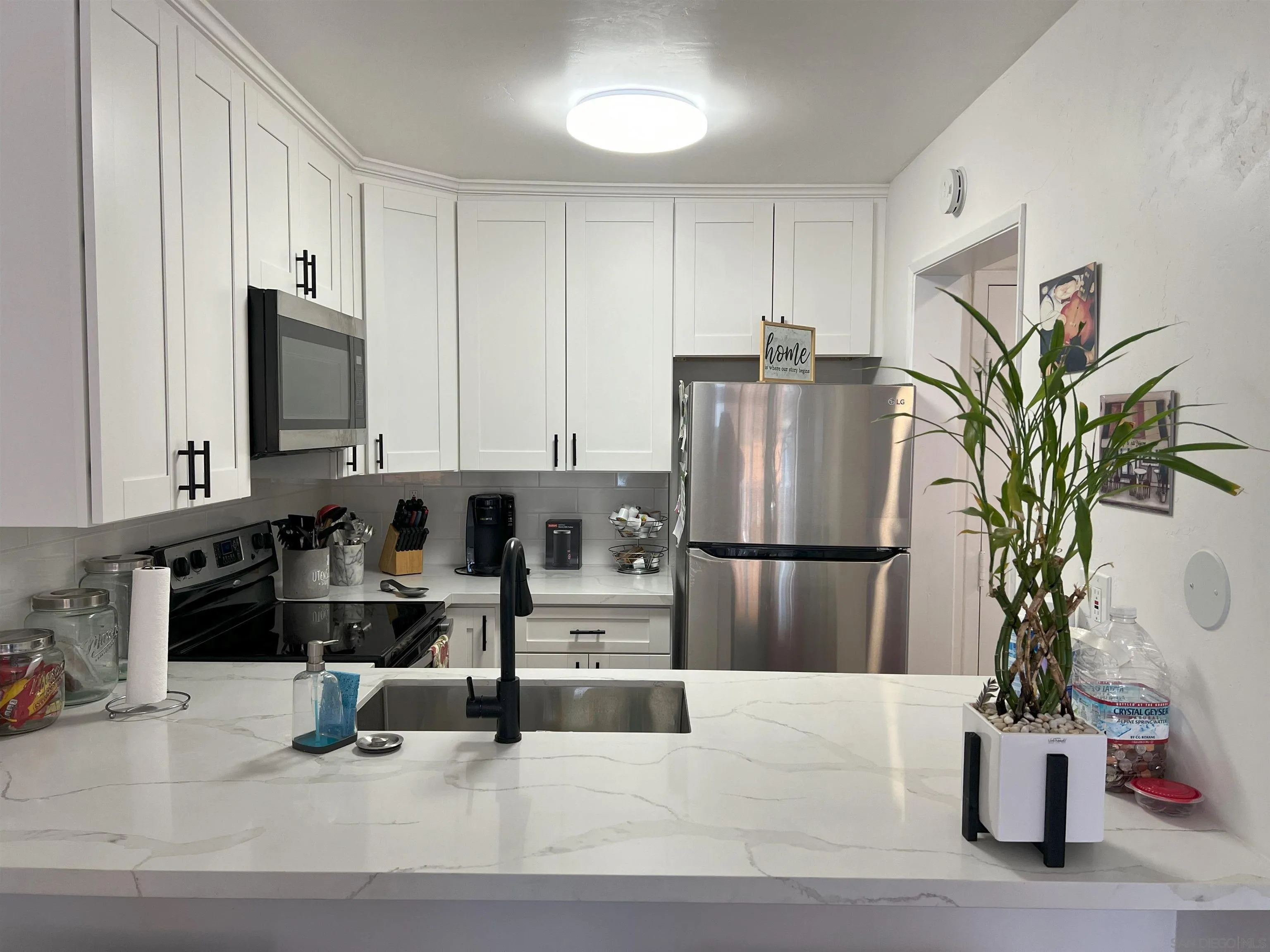 Photo #2: 240014115 Listing 