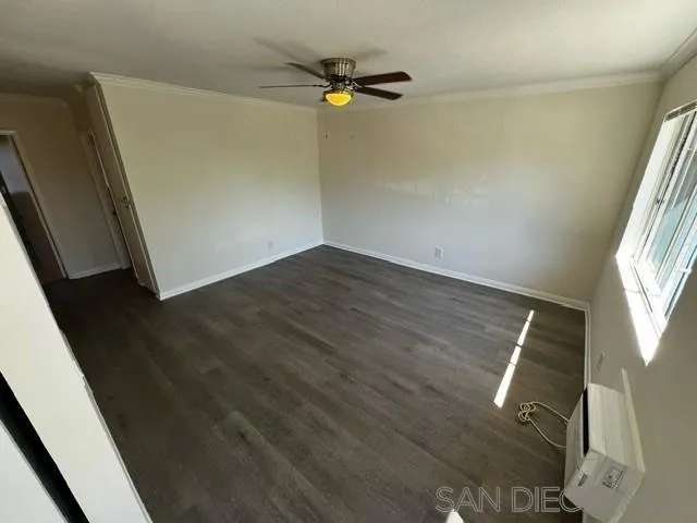 Photo #2: 240014419 Listing 