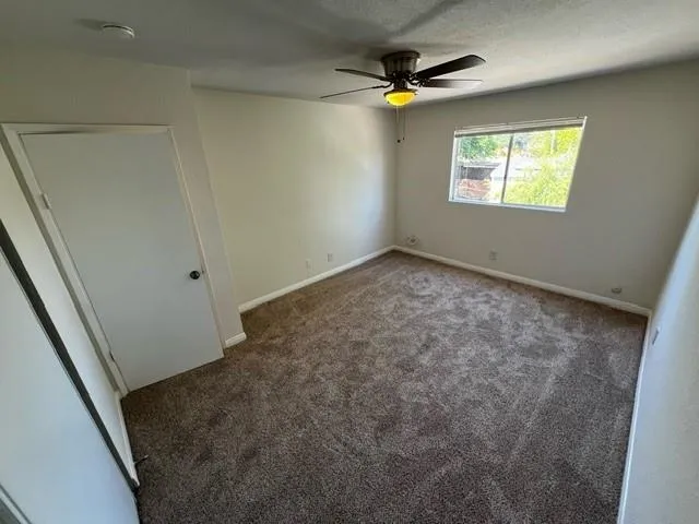 Photo #3: 240014419 Listing 