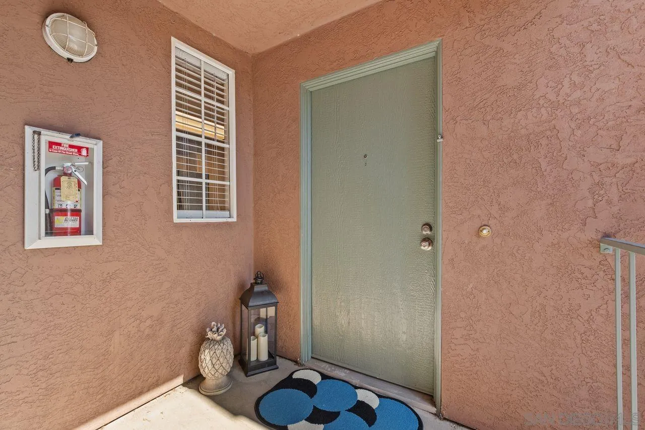 Photo #2: 240015410 Listing 