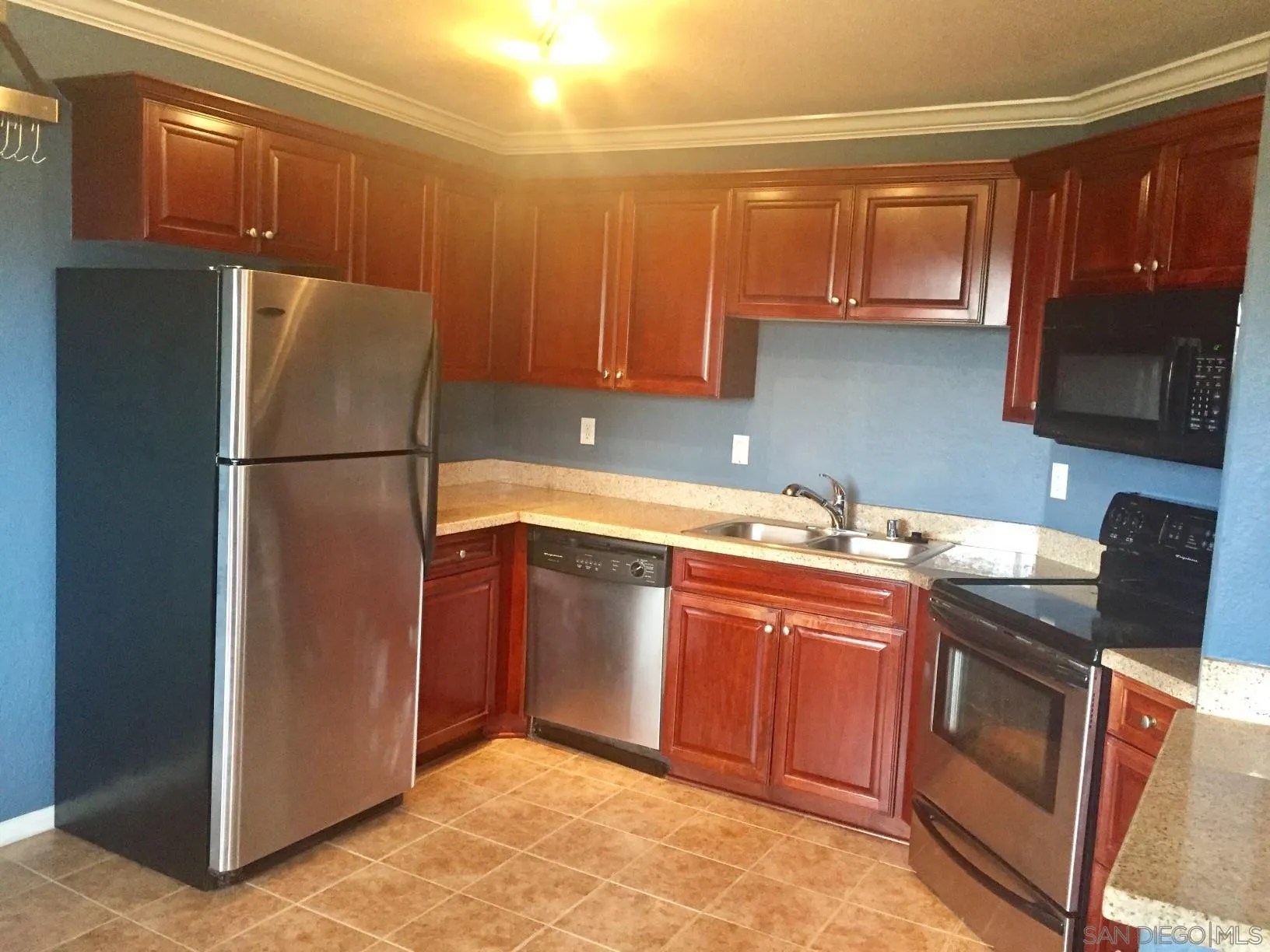 Photo #5: 240015513 Listing 