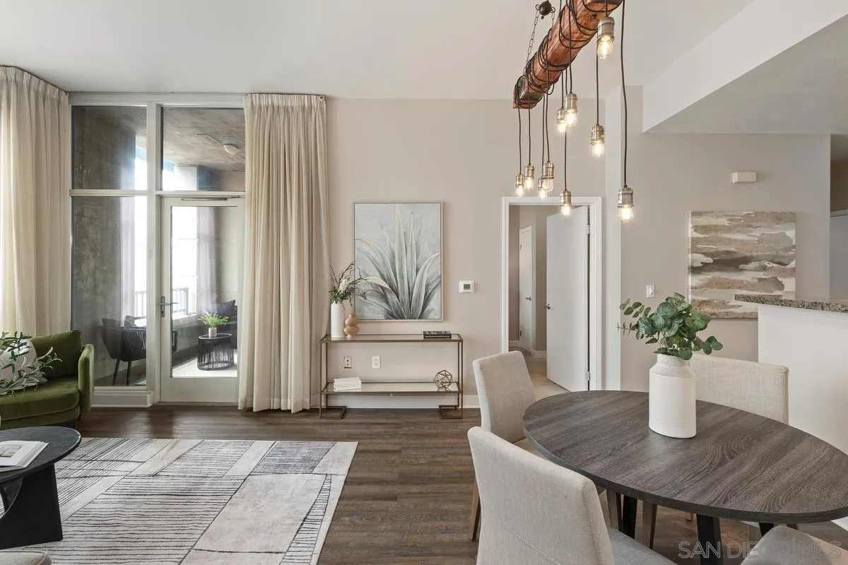 Photo #4: 240015684 Listing 