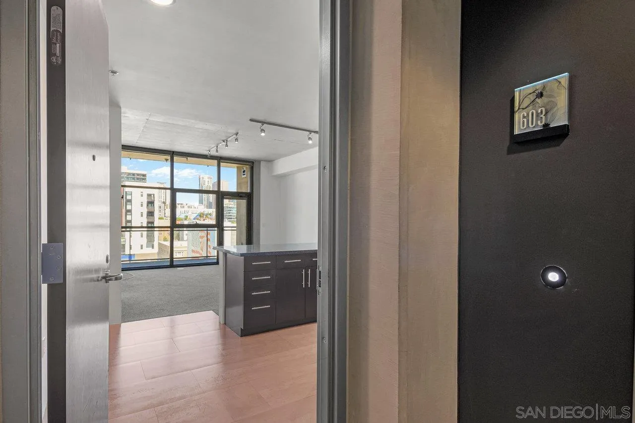 Photo #4: 240015759 Listing 