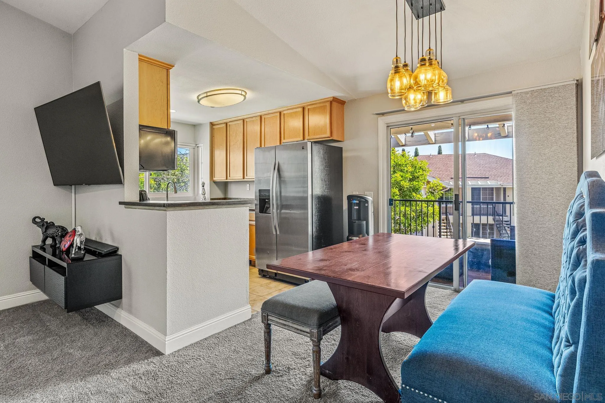 Photo #4: 240015946 Listing 