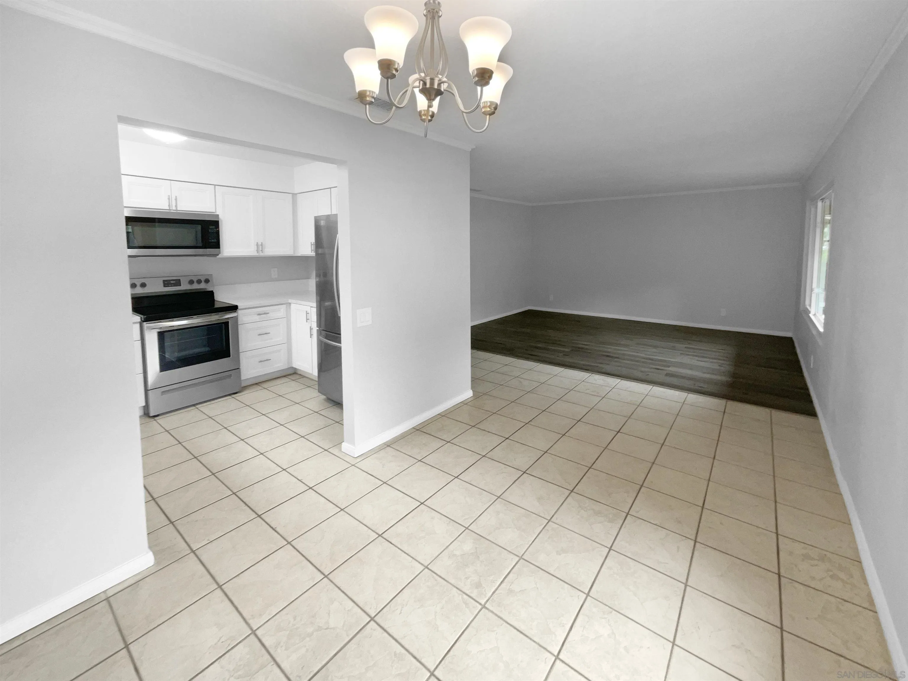 https://cdn.realtyfeed.com/cdn/0/240016271/38577f31a57d19bf34064d1bd1b39a4f.webp