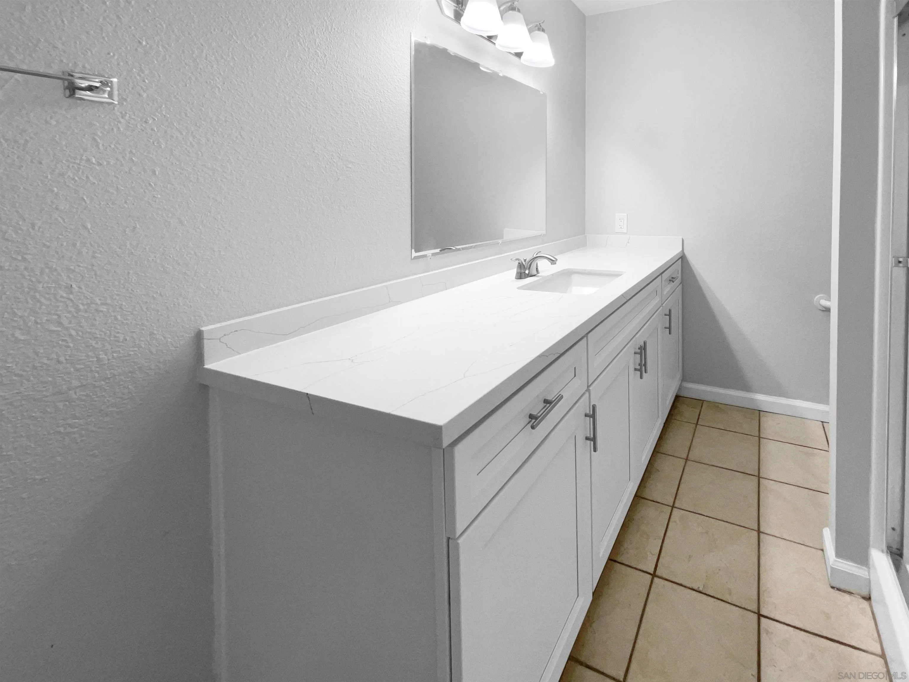 https://cdn.realtyfeed.com/cdn/0/240016271/7d99f5e26bc98fd8b05542d410cfb8f8.webp