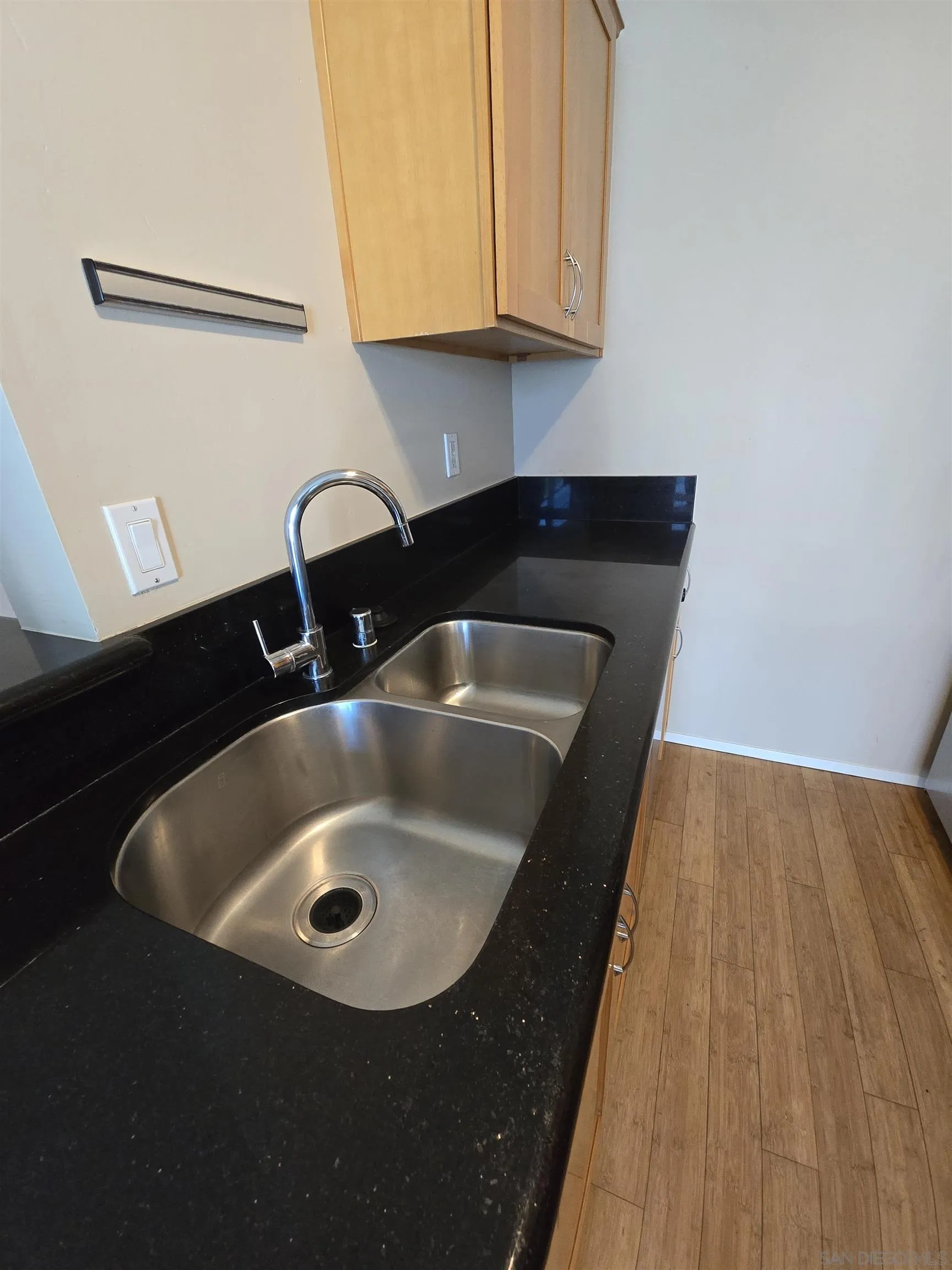 Photo #5: 240016316 Listing 