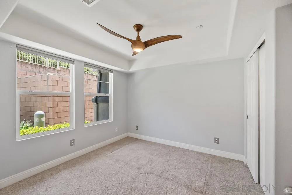 Photo #6: 240016532 Listing 