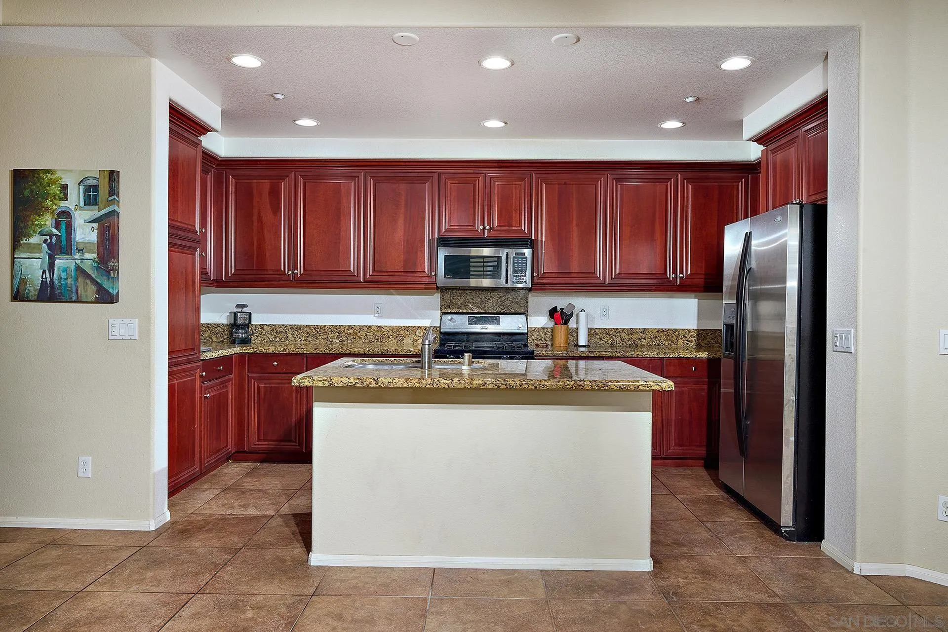 Photo #5: 240016551 Listing 