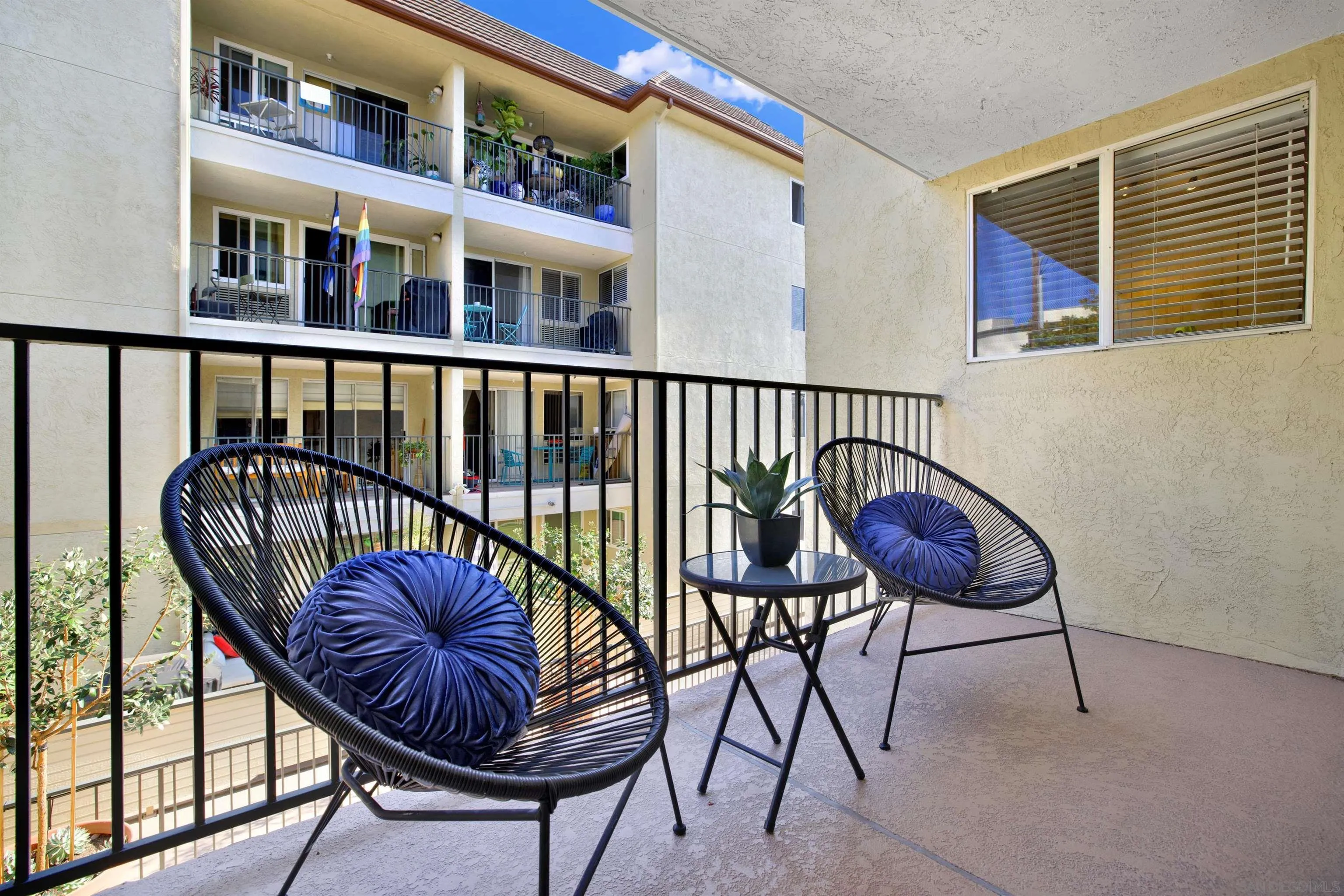 Photo #3: 240016862 Listing 