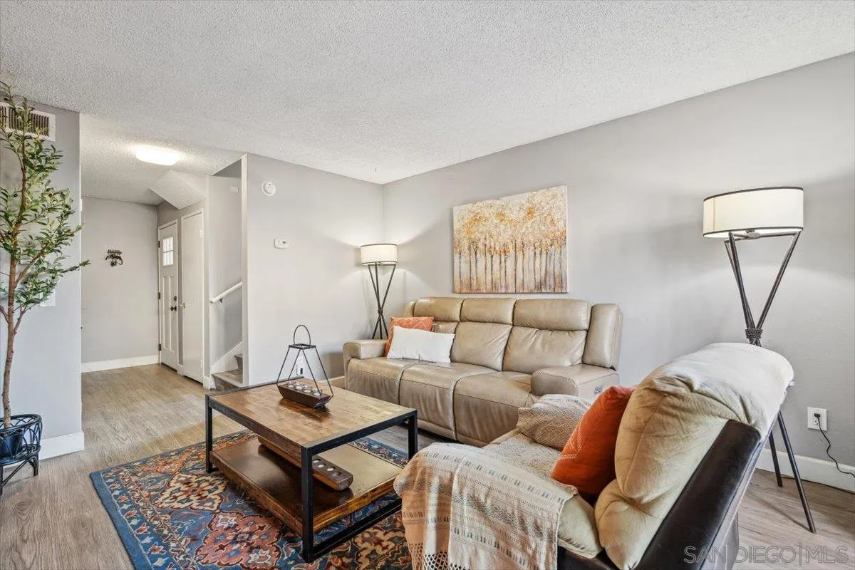 Photo #5: 240017258 Listing 