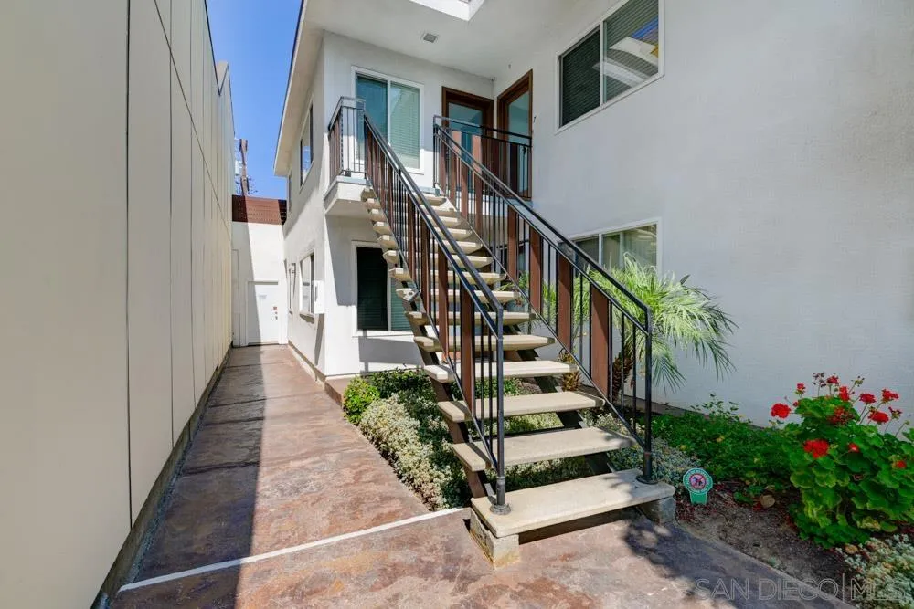 Photo #2: 240017339 Listing 