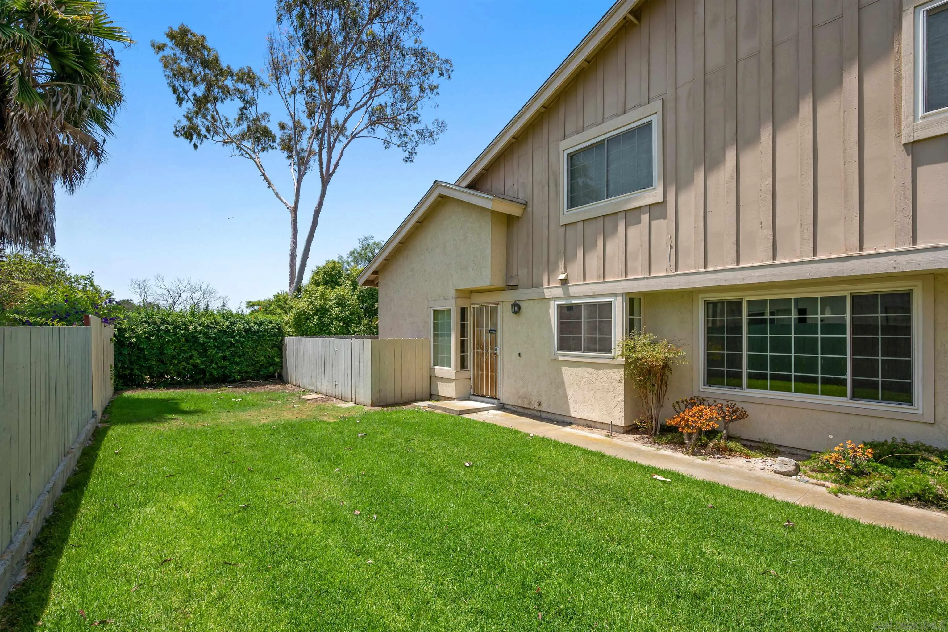 Photo #2: 240017406 Listing 