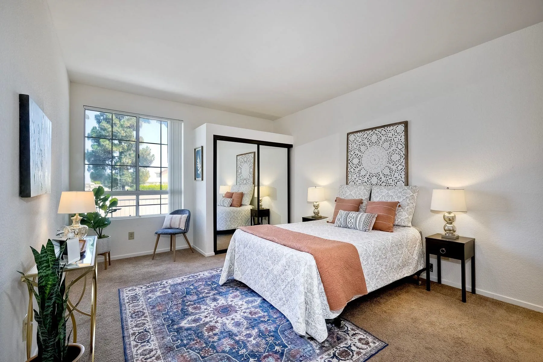 Photo #4: 240017519 Listing 