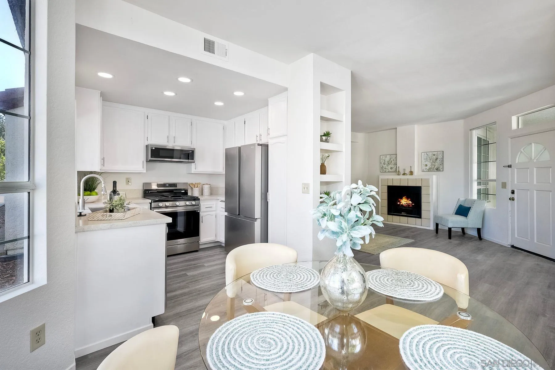 Photo #6: 240017519 Listing 