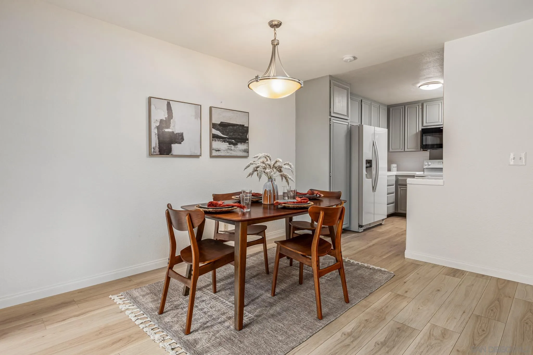 Photo #6: 240018006 Listing 