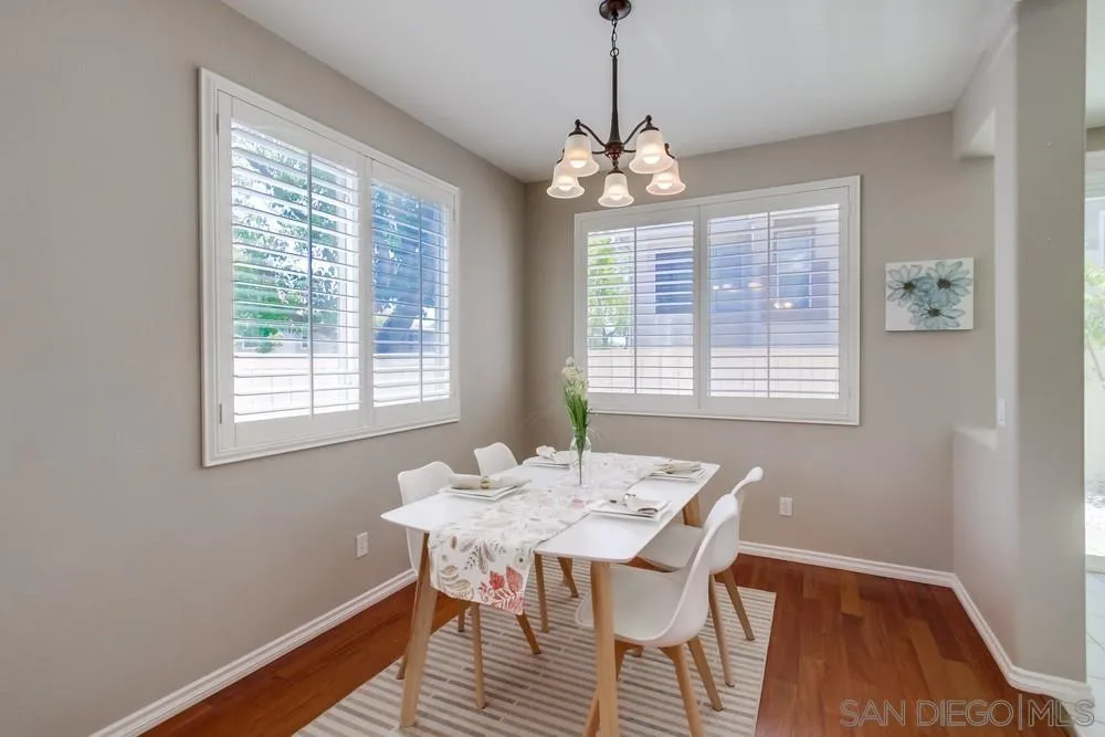 Photo #4: 240018059 Listing 