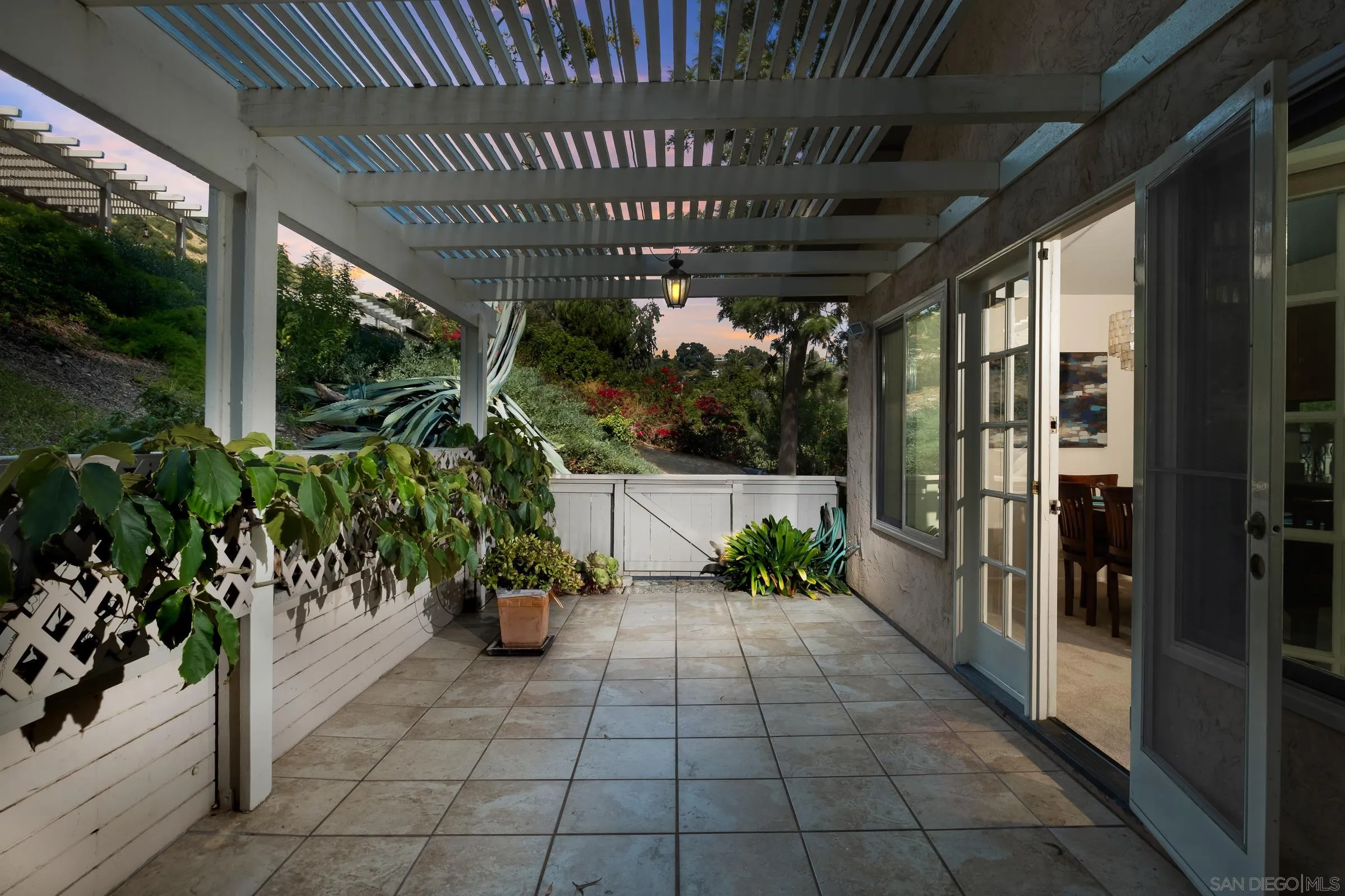 Photo #3: 240018229 Listing 