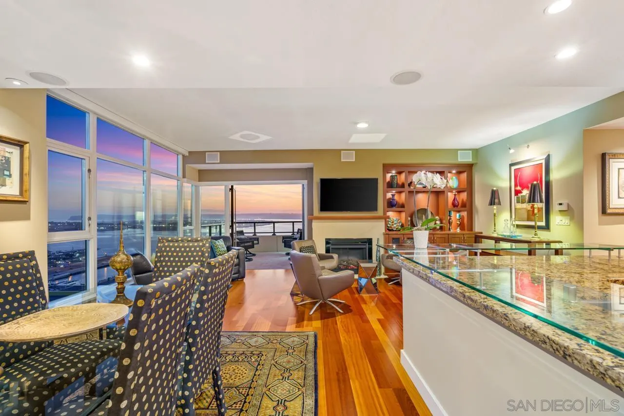 Photo #2: 240018696 Listing 