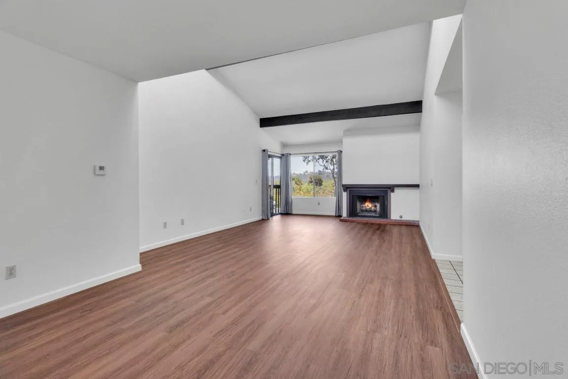 Photo #5: 240018703 Listing 