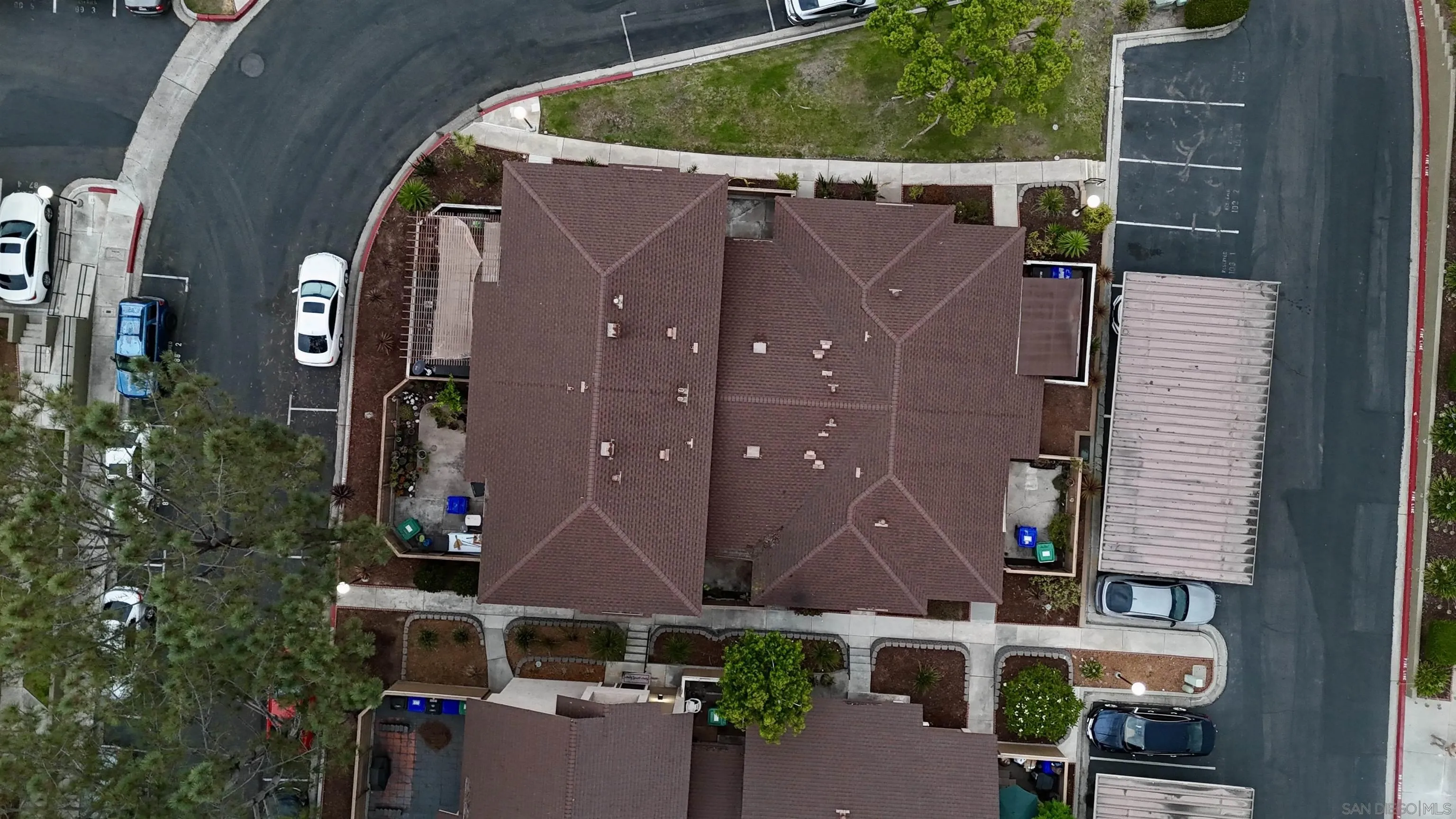 Photo #4: 240018725 Listing 