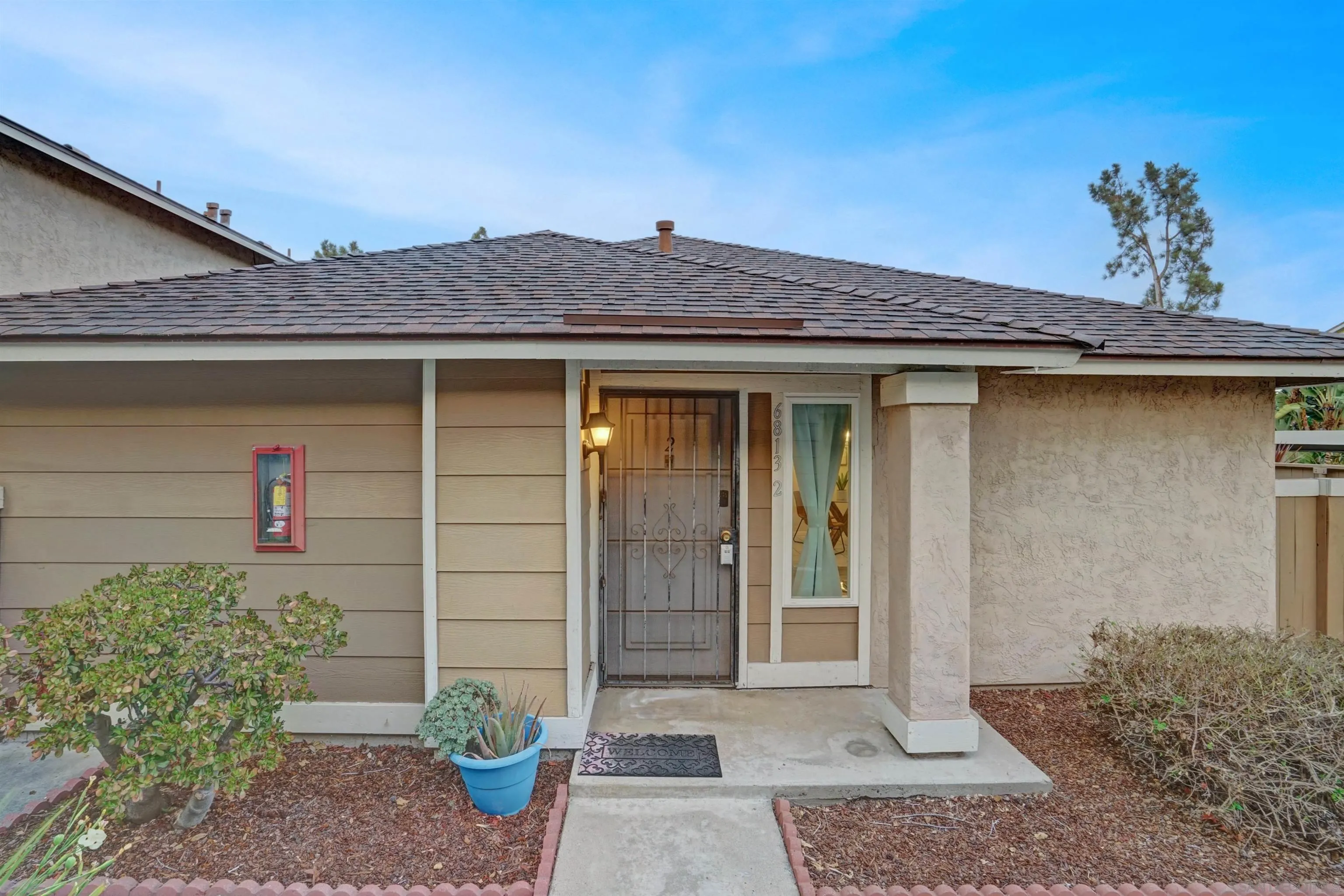 Photo #2: 240018725 Listing 
