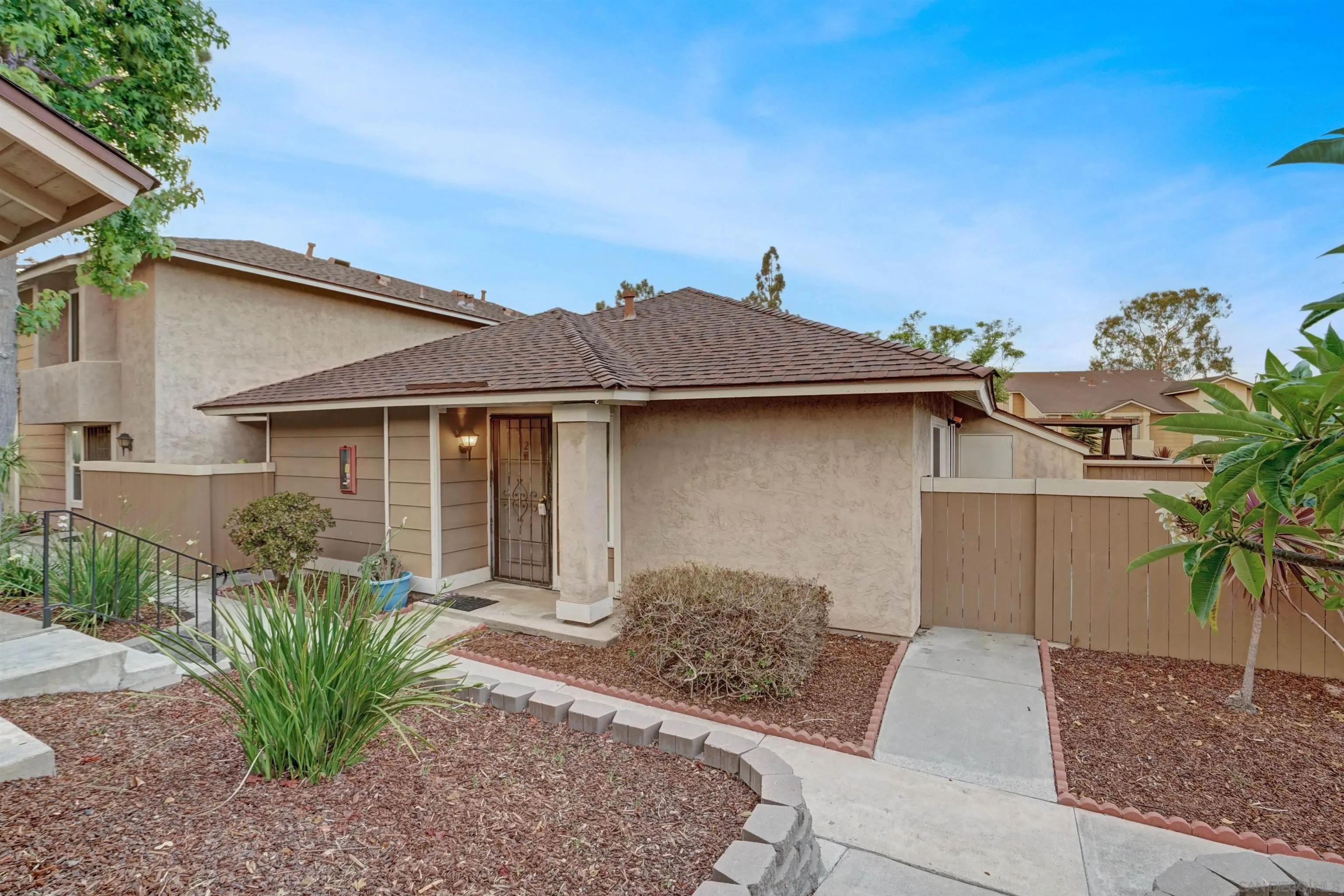 Photo #5: 240018725 Listing 