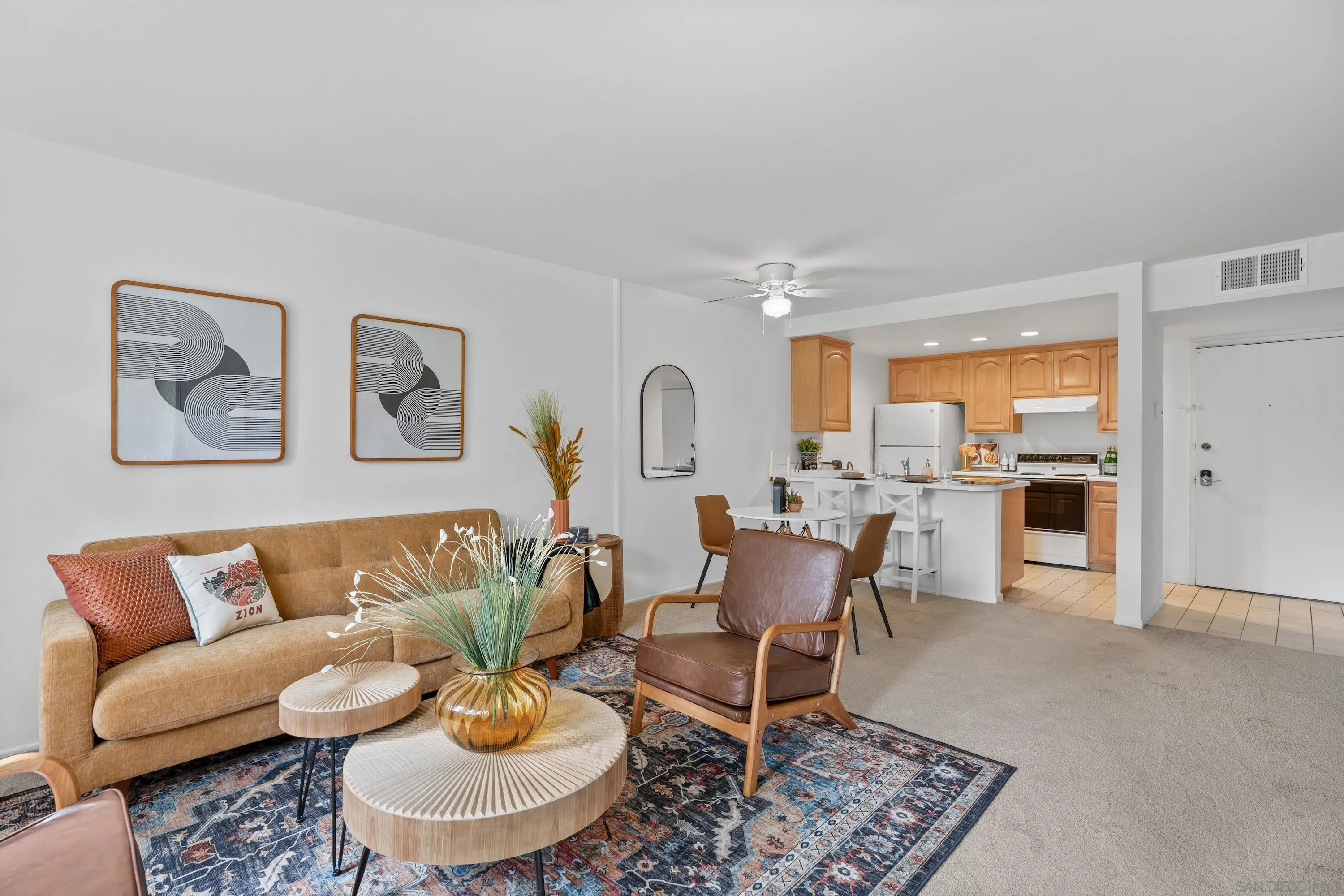 Photo #5: 240018737 Listing 