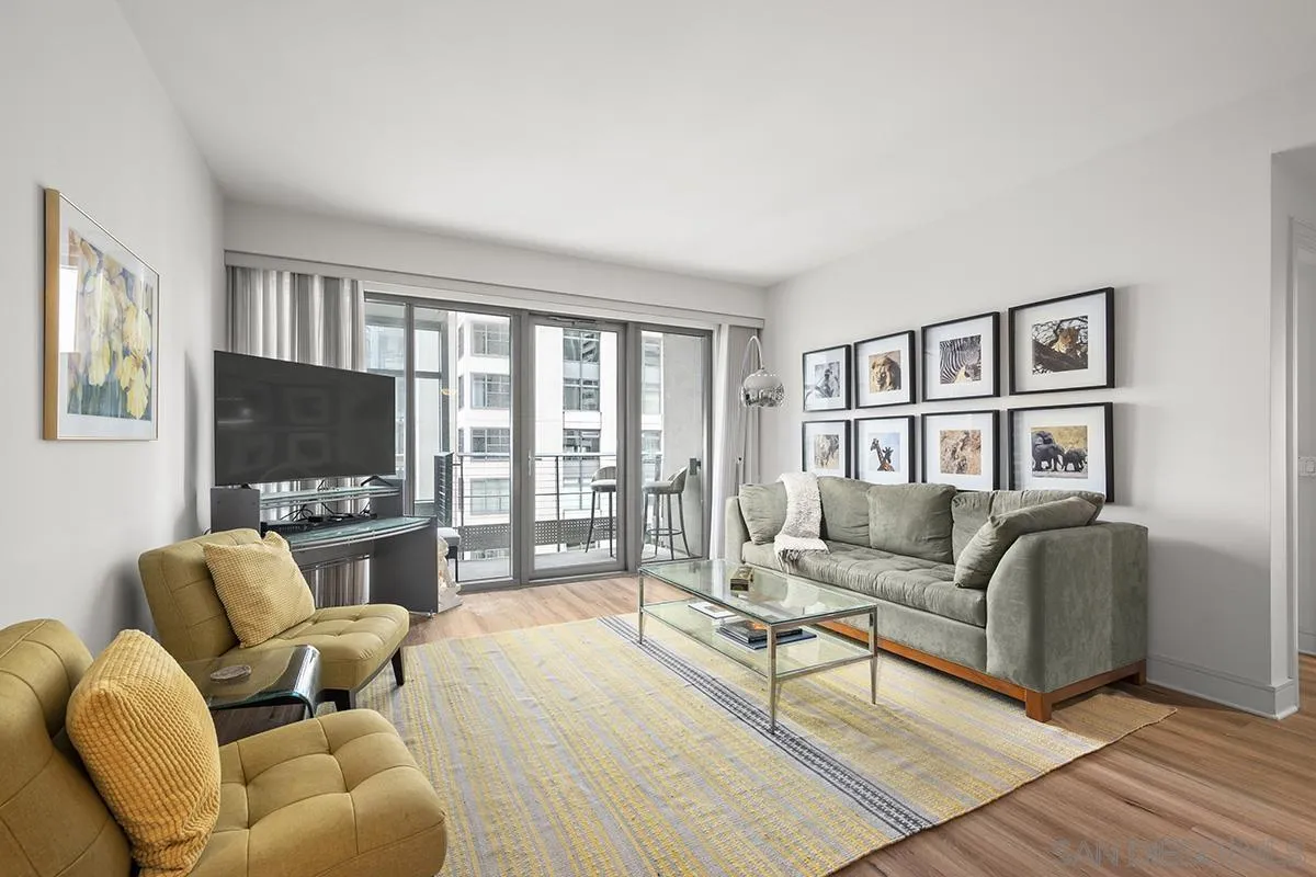 Photo #5: 240018785 Listing 