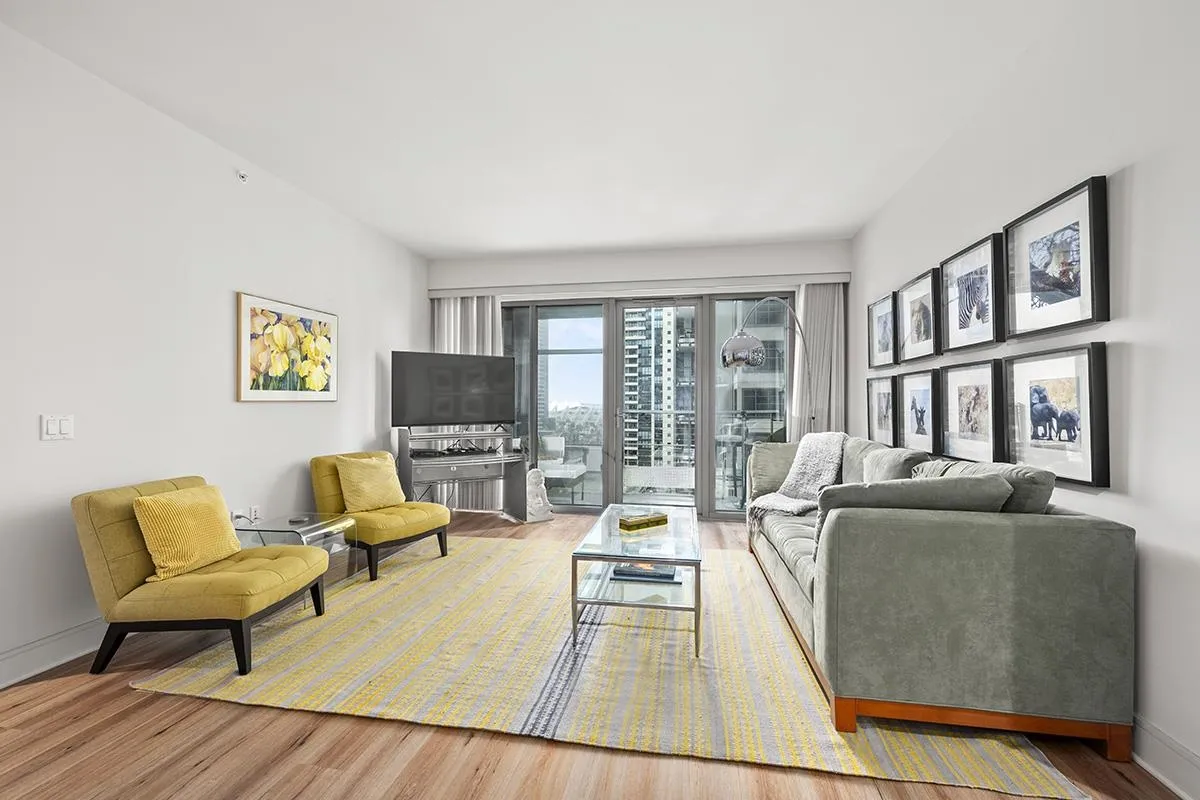 Photo #4: 240018785 Listing 