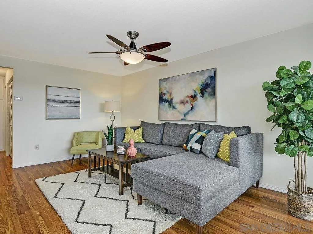 Photo #4: 240018833 Listing 