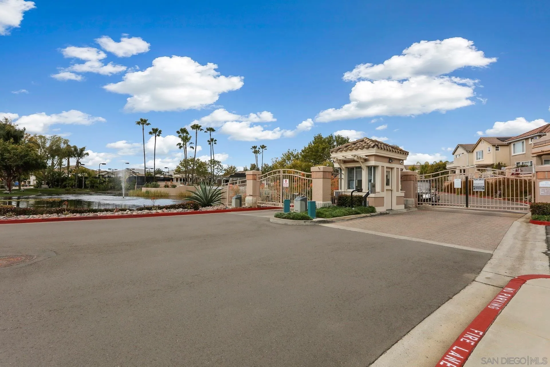 https://cdn.realtyfeed.com/cdn/0/240018868/072ac1268cd85cbe78208f694345b7b3.webp