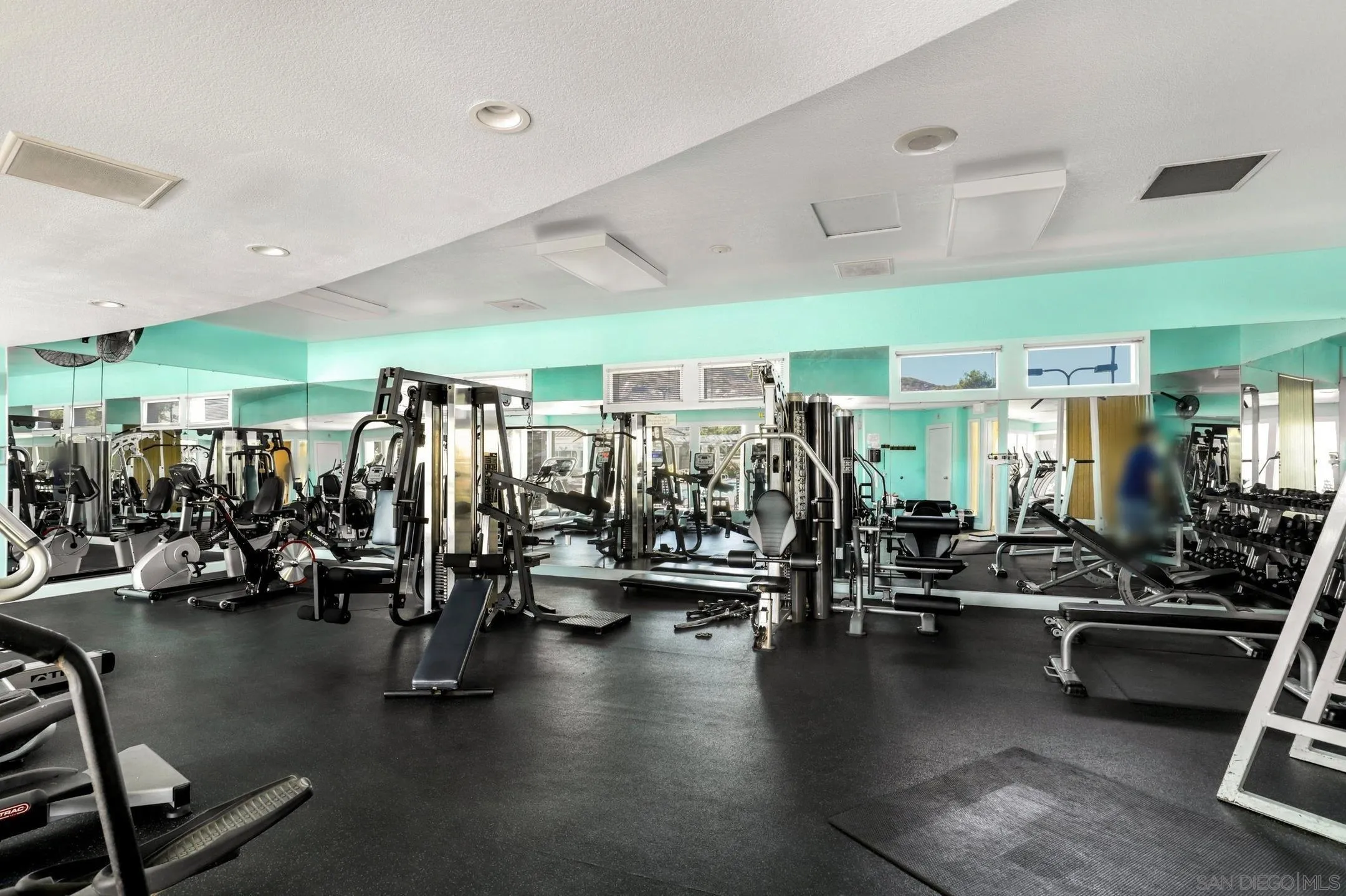 https://cdn.realtyfeed.com/cdn/0/240018868/6f7c810d15c47875dadbd70d3231f5f8.webp